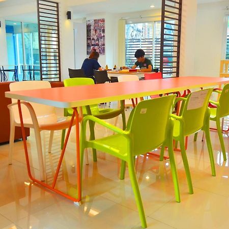 Ze Residence Bangkok Bagian luar foto