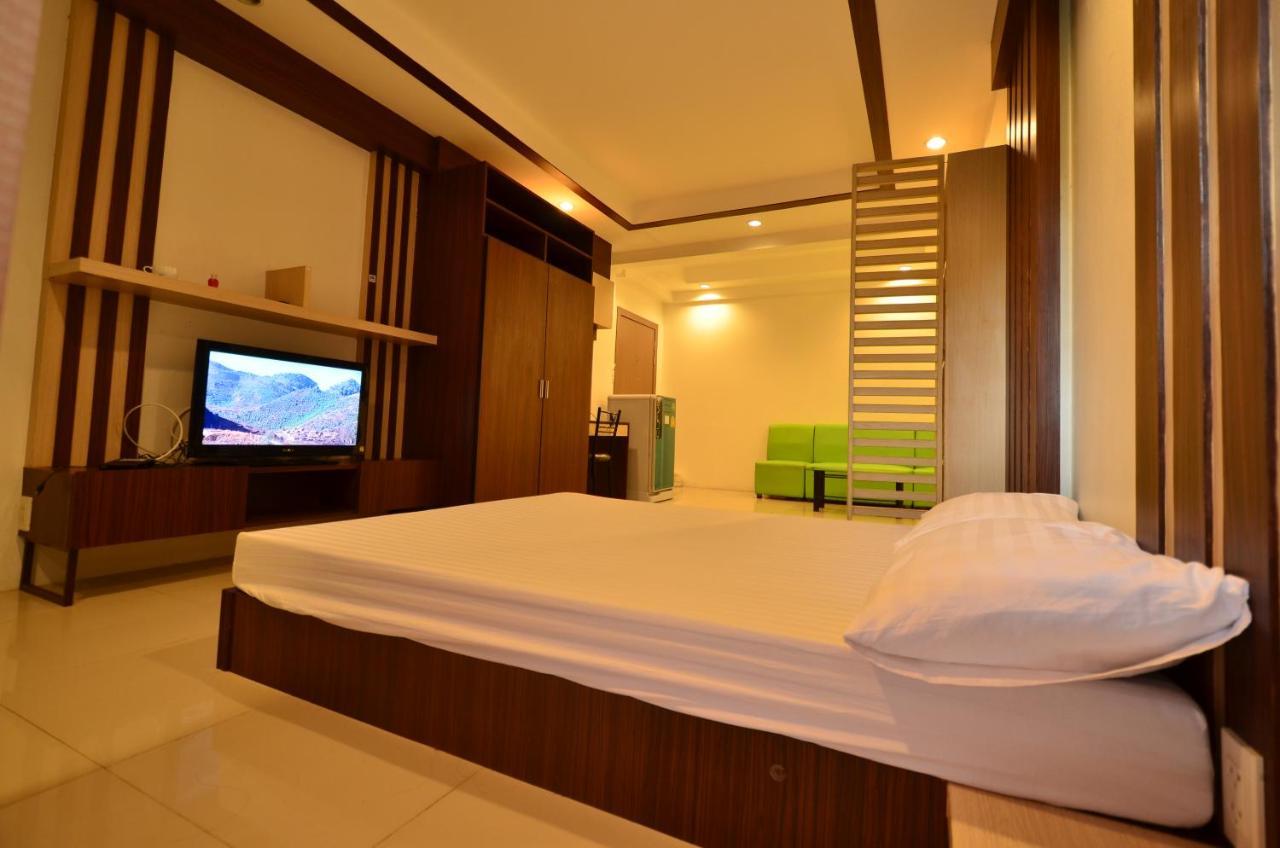 Ze Residence Bangkok Bagian luar foto