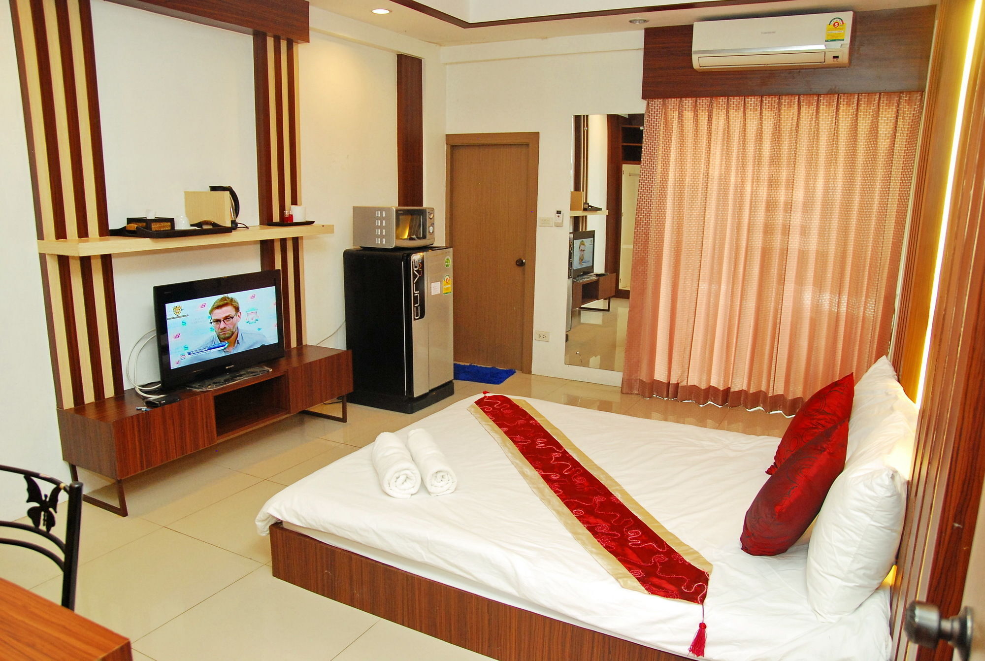 Ze Residence Bangkok Bagian luar foto