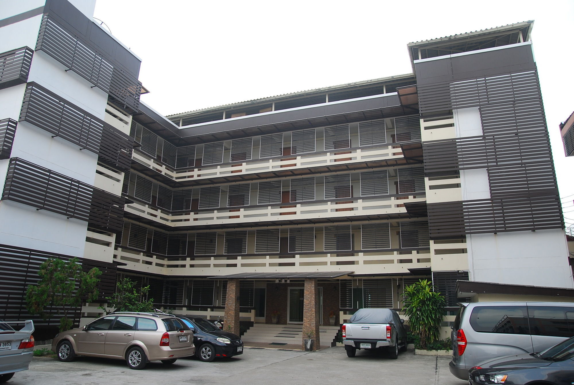 Ze Residence Bangkok Bagian luar foto